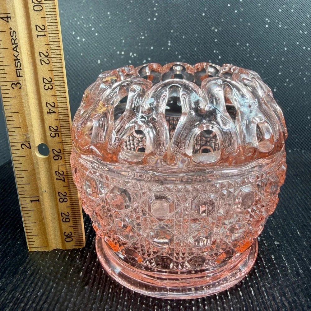 Vintage Pink Depression Glass Rose Bowl Daisy and Button Scalloped Rim 3 inch